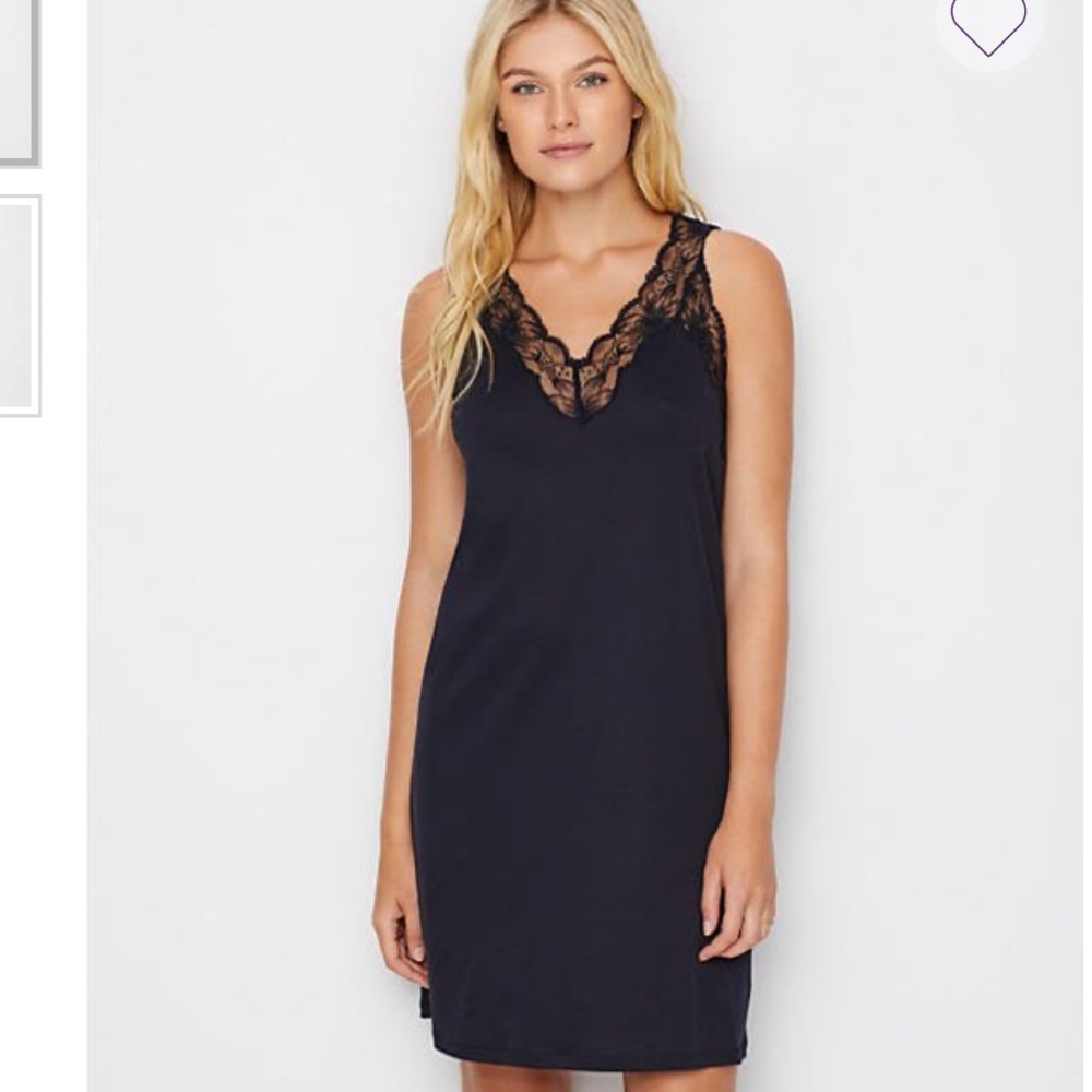 Hanro valencia knit nightgown
